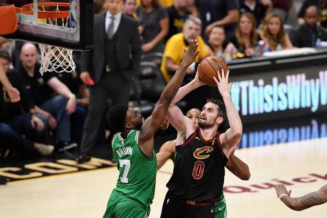 欧国联-C罗2射1传B费莱奥破门 葡萄牙5-1波兰